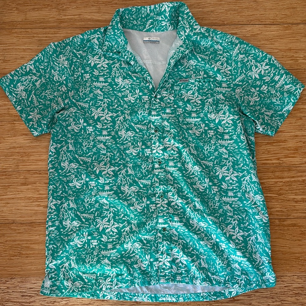 Columbia PFG Turquoise Button Down size L